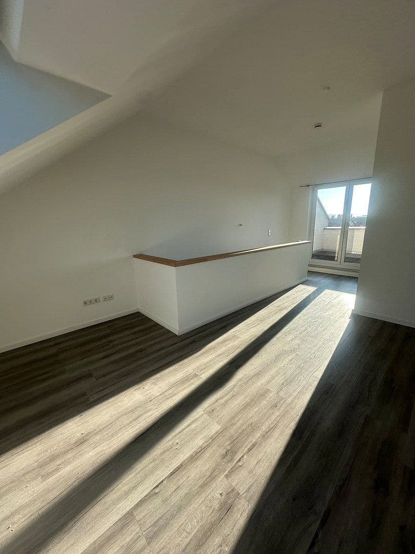 2 bedroom with open-plan kitchen flat to rent, 106 m², Mannheim, Baden-Württemberg 2 bedroom with open-plan kitchen flat to rent, 106 m², Mannheim, Baden-Württemberg