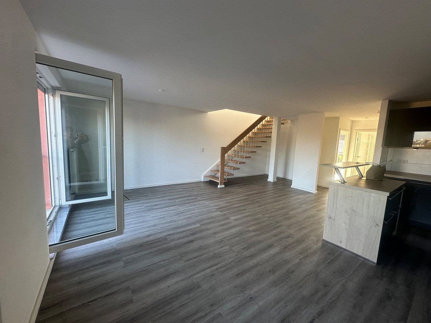 2 bedroom with open-plan kitchen flat to rent, 106 m², Mannheim, Baden-Württemberg 2 bedroom with open-plan kitchen flat to rent, 106 m², Mannheim, Baden-Württemberg