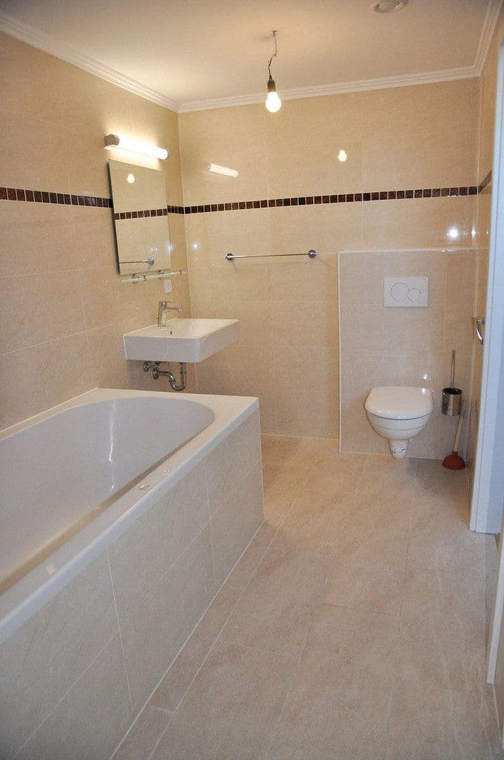 4 bedroom flat for sale, 111 m², Milbertshofen - München, Bavaria 4 bedroom flat for sale, 111 m², Milbertshofen - München, Bavaria