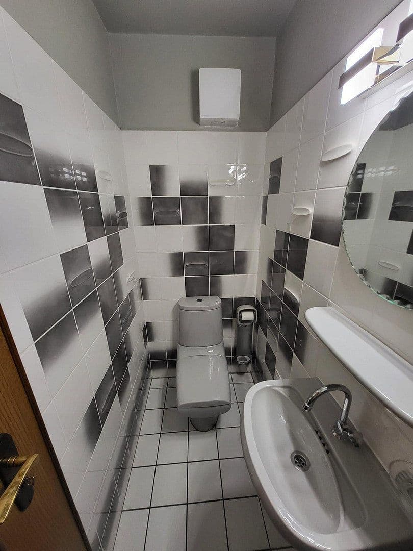 2 bedroom flat to rent, 76 m², Berliner Allee, Iserlohn, North Rhine-Westphalia 2 bedroom flat to rent, 76 m², Berliner Allee, Iserlohn, North Rhine-Westphalia