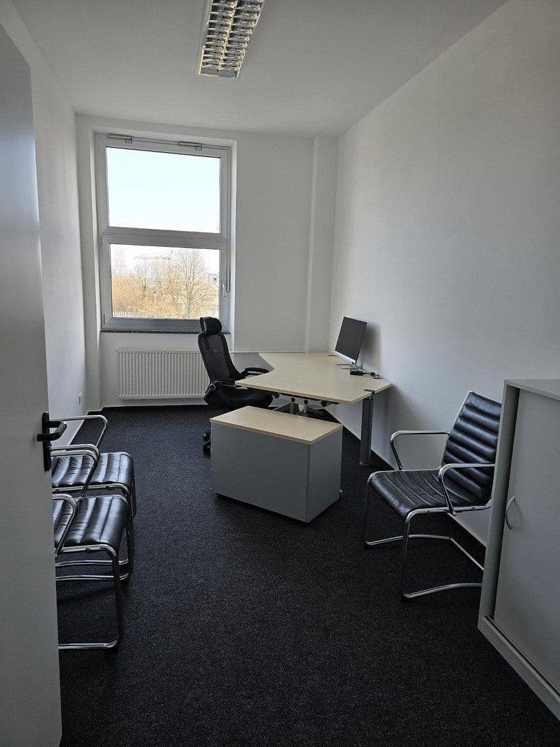 office to rent, 2,000 m², Nagold, Baden-Württemberg office to rent, 2,000 m², Nagold, Baden-Württemberg