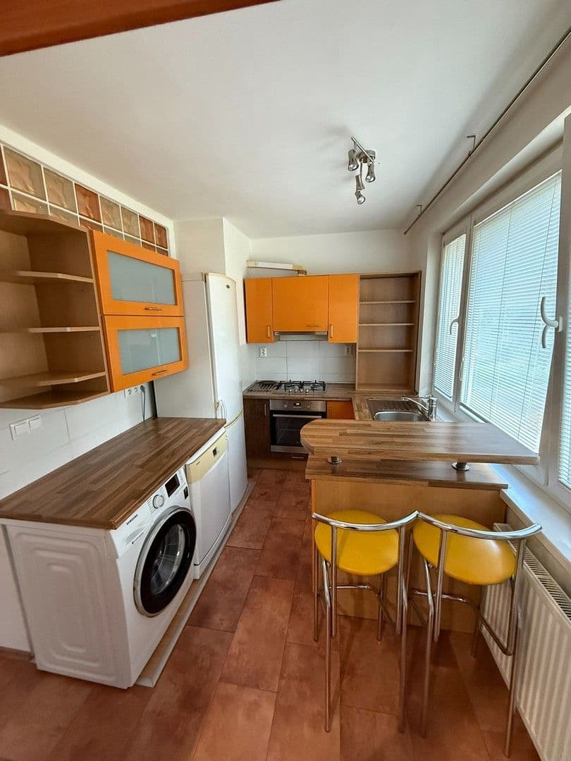 2 bedroom with open-plan kitchen flat to rent, 73 m², Guothova, Nové Mesto, Bratislavský Region 2 bedroom with open-plan kitchen flat to rent, 73 m², Guothova, Nové Mesto, Bratislavský Region