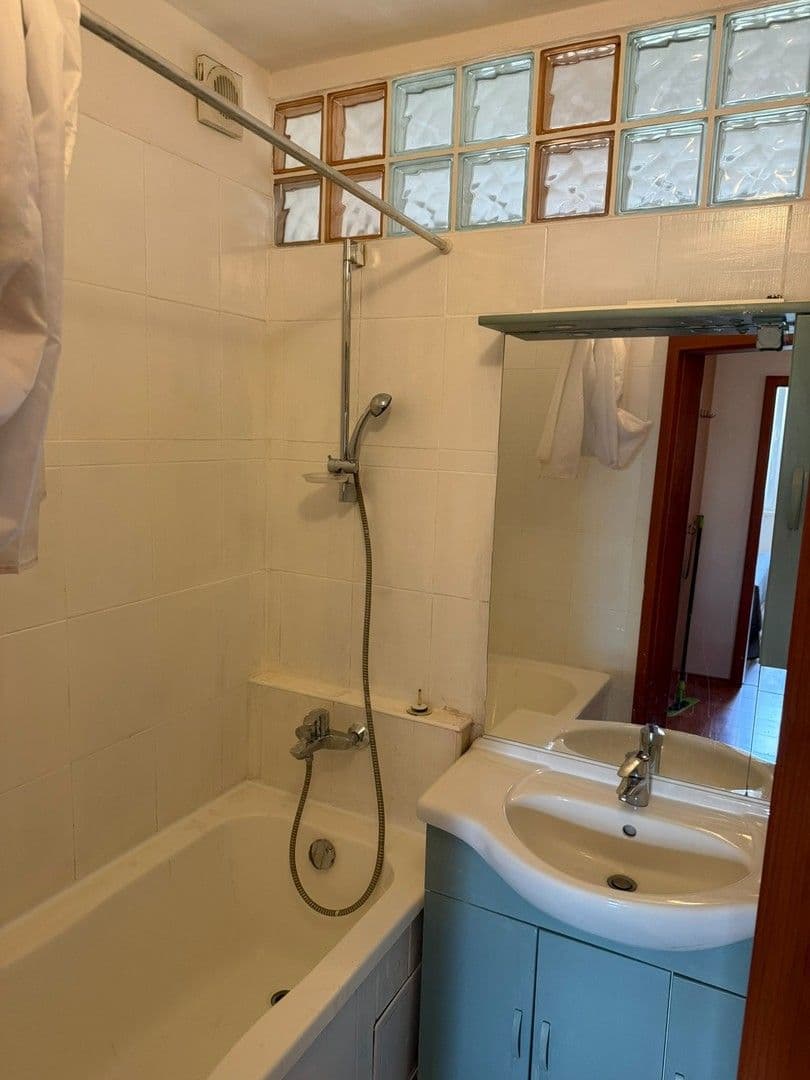 2 bedroom with open-plan kitchen flat to rent, 73 m², Guothova, Nové Mesto, Bratislavský Region 2 bedroom with open-plan kitchen flat to rent, 73 m², Guothova, Nové Mesto, Bratislavský Region