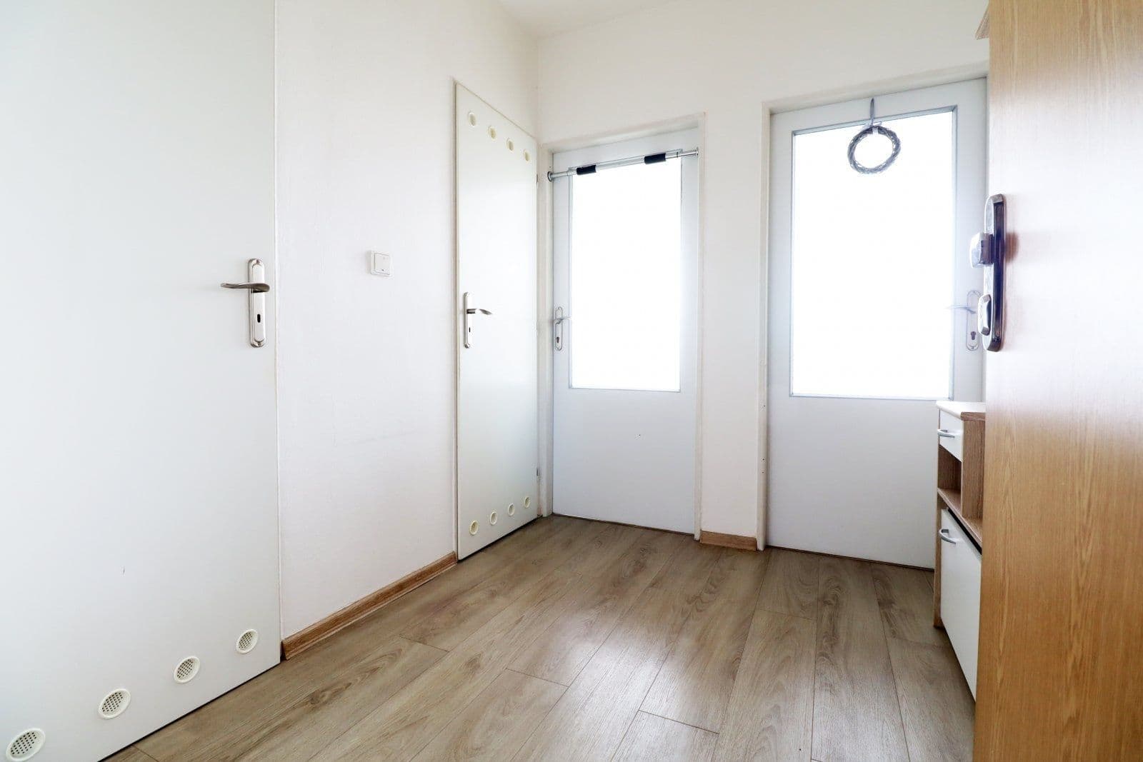 1 bedroom with open-plan kitchen flat to rent, 40 m², Makovského, Prague, Prague 1 bedroom with open-plan kitchen flat to rent, 40 m², Makovského, Prague, Prague