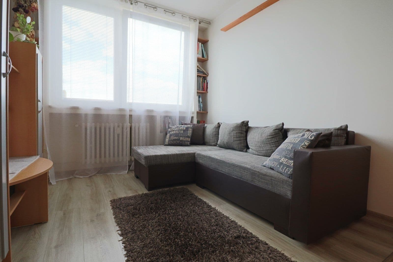 1 bedroom with open-plan kitchen flat to rent, 40 m², Makovského, Prague, Prague 1 bedroom with open-plan kitchen flat to rent, 40 m², Makovského, Prague, Prague