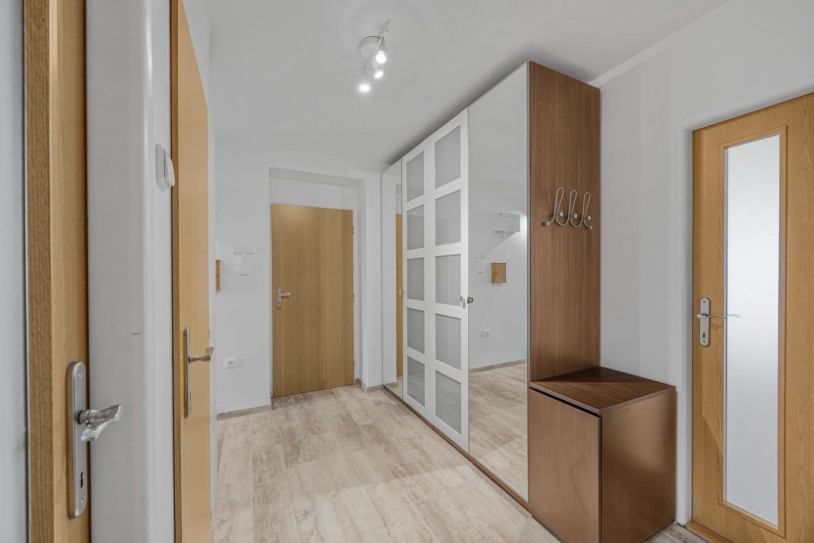 3 bedroom flat to rent, 71 m², Svépomoci, Prague, Prague 3 bedroom flat to rent, 71 m², Svépomoci, Prague, Prague