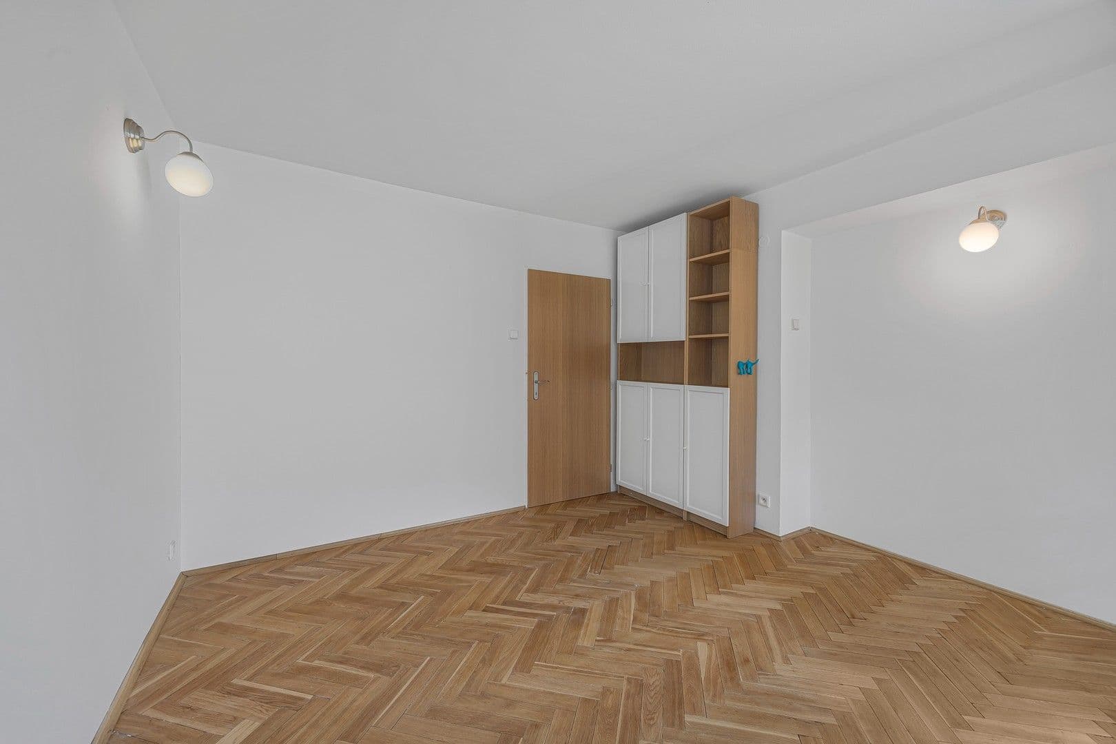 3 bedroom flat to rent, 71 m², Svépomoci, Prague, Prague 3 bedroom flat to rent, 71 m², Svépomoci, Prague, Prague