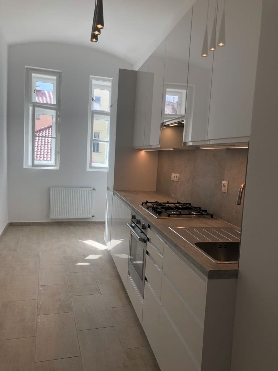 2 bedroom flat to rent, 80 m², Odborů, Prague, Prague 2 bedroom flat to rent, 80 m², Odborů, Prague, Prague