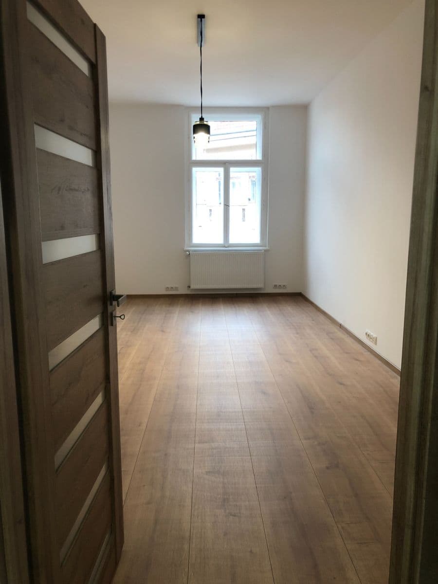 2 bedroom flat to rent, 80 m², Odborů, Prague, Prague 2 bedroom flat to rent, 80 m², Odborů, Prague, Prague