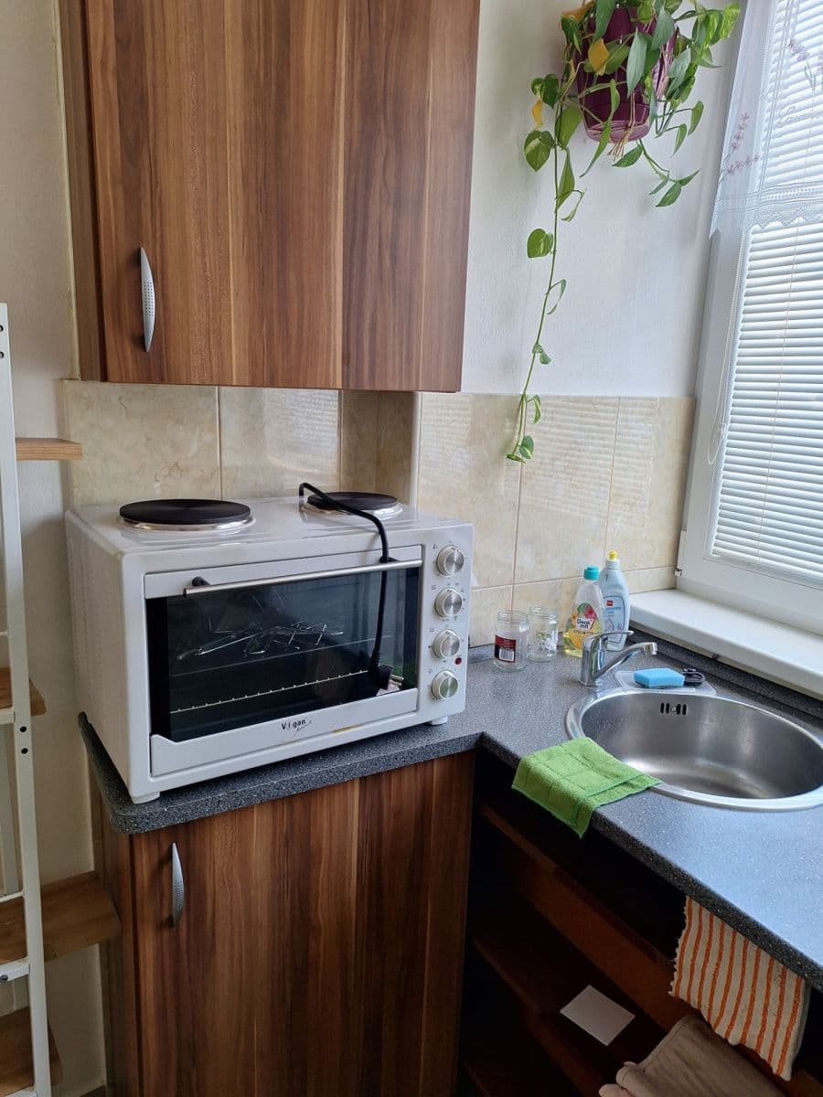 Studio flat to rent, 31 m², Na Hrádku, Pardubice, Pardubický Region Studio flat to rent, 31 m², Na Hrádku, Pardubice, Pardubický Region