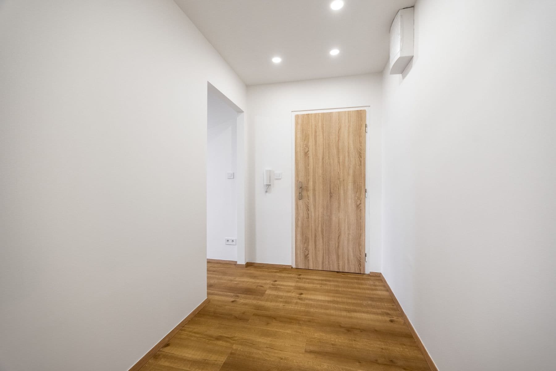 1 bedroom with open-plan kitchen flat for sale, 55 m², Petýrkova, Prague, Prague 1 bedroom with open-plan kitchen flat for sale, 55 m², Petýrkova, Prague, Prague
