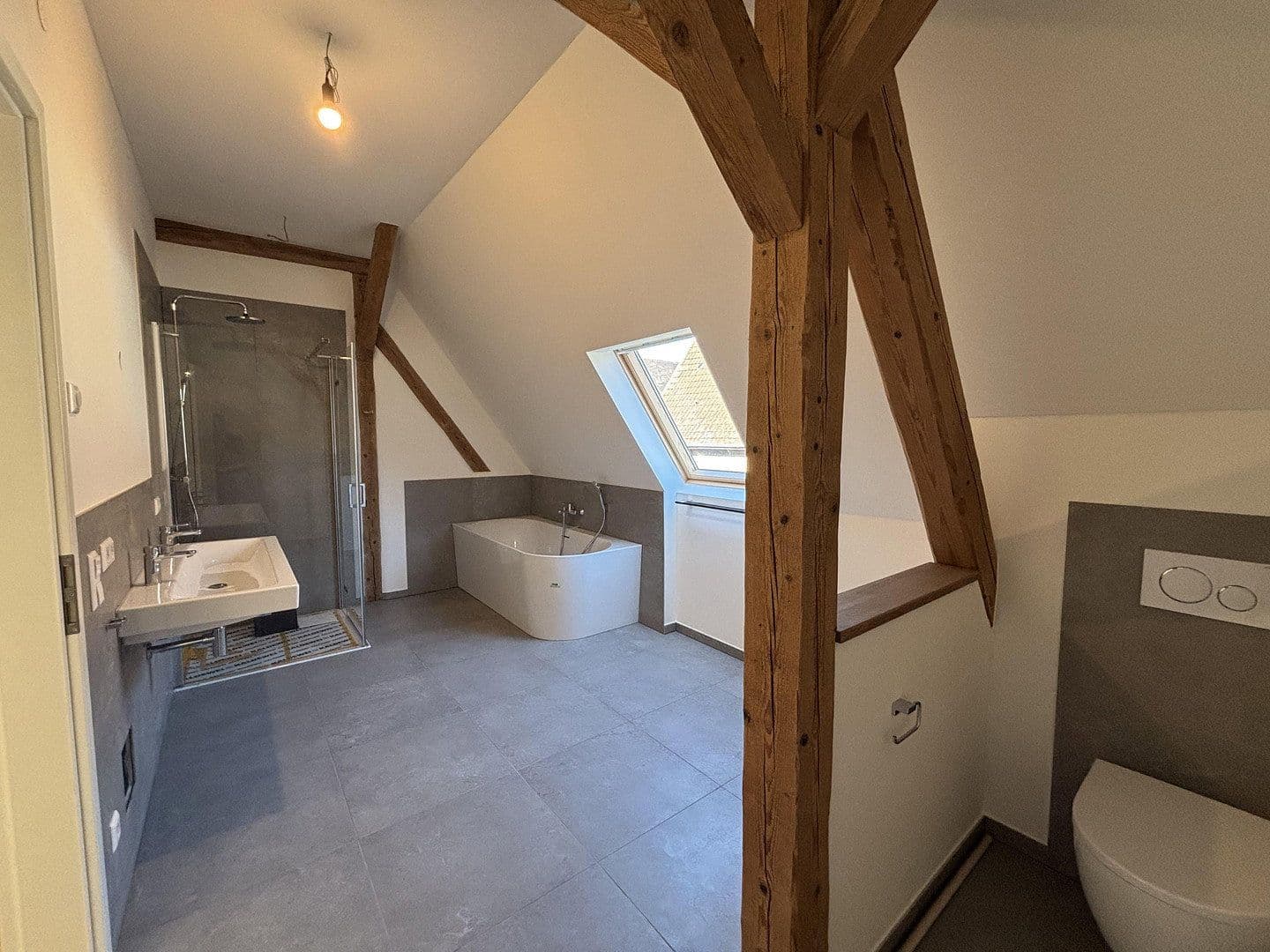3 bedroom with open-plan kitchen flat to rent, 147 m², Niefern-Öschelbronn, Baden-Württemberg 3 bedroom with open-plan kitchen flat to rent, 147 m², Niefern-Öschelbronn, Baden-Württemberg