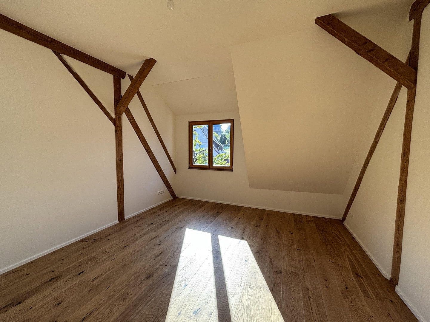 3 bedroom with open-plan kitchen flat to rent, 147 m², Niefern-Öschelbronn, Baden-Württemberg 3 bedroom with open-plan kitchen flat to rent, 147 m², Niefern-Öschelbronn, Baden-Württemberg