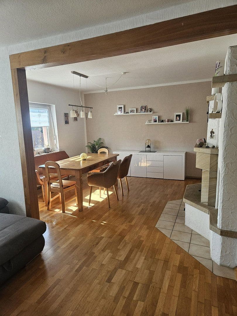 house for sale, 171 m², Annweiler am Trifels, Rhineland-Palatinate house for sale, 171 m², Annweiler am Trifels, Rhineland-Palatinate