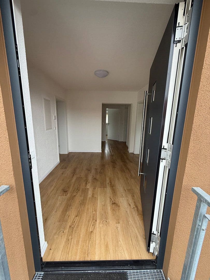 2 bedroom with open-plan kitchen flat to rent, 90 m², Ellhofen, Baden-Württemberg 2 bedroom with open-plan kitchen flat to rent, 90 m², Ellhofen, Baden-Württemberg