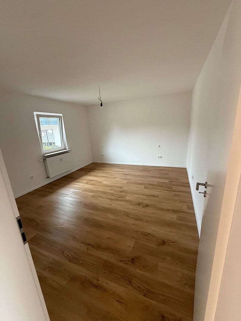 2 bedroom with open-plan kitchen flat to rent, 90 m², Ellhofen, Baden-Württemberg 2 bedroom with open-plan kitchen flat to rent, 90 m², Ellhofen, Baden-Württemberg