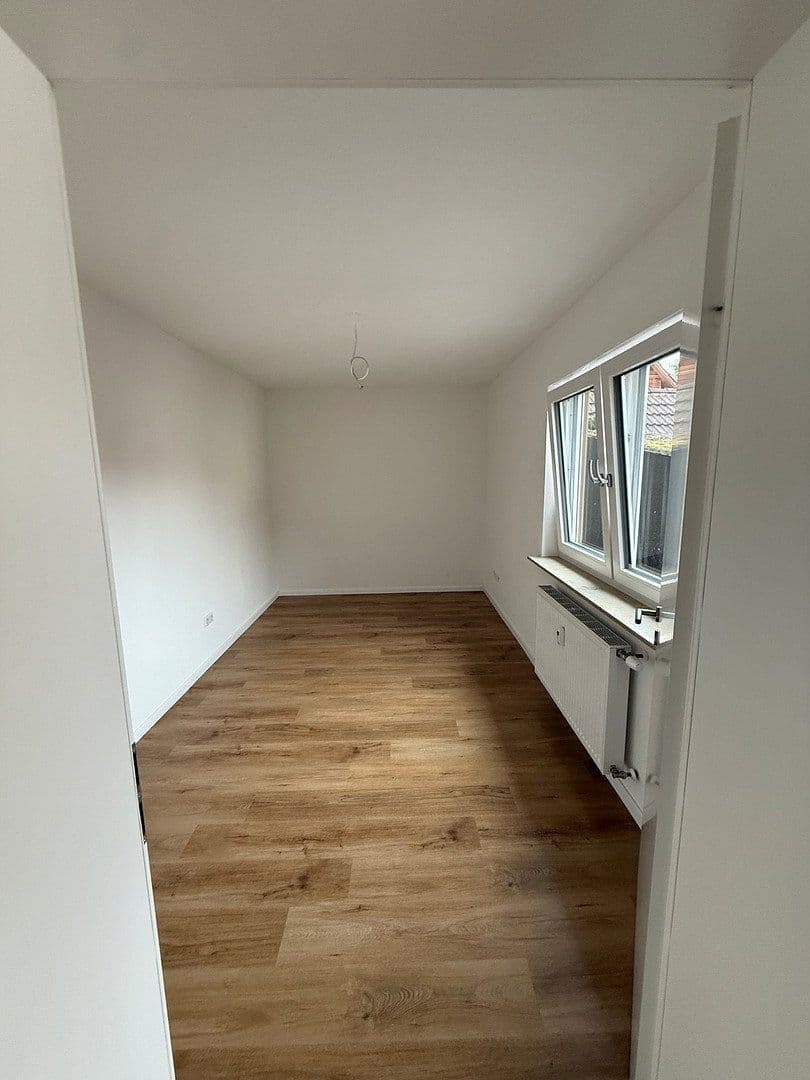 2 bedroom with open-plan kitchen flat to rent, 90 m², Ellhofen, Baden-Württemberg 2 bedroom with open-plan kitchen flat to rent, 90 m², Ellhofen, Baden-Württemberg
