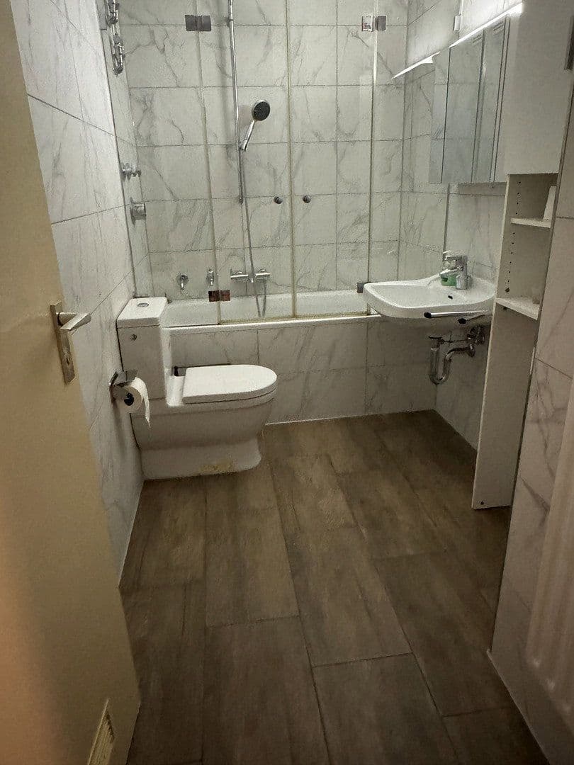 Studio flat for sale, 42 m², Albert-Schweitzer-Str.65, München, Bavaria Studio flat for sale, 42 m², Albert-Schweitzer-Str.65, München, Bavaria
