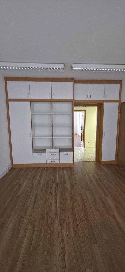 office to rent, 77 m², Berliner Strasse 109 B, Oranienburg, Brandenburg office to rent, 77 m², Berliner Strasse 109 B, Oranienburg, Brandenburg