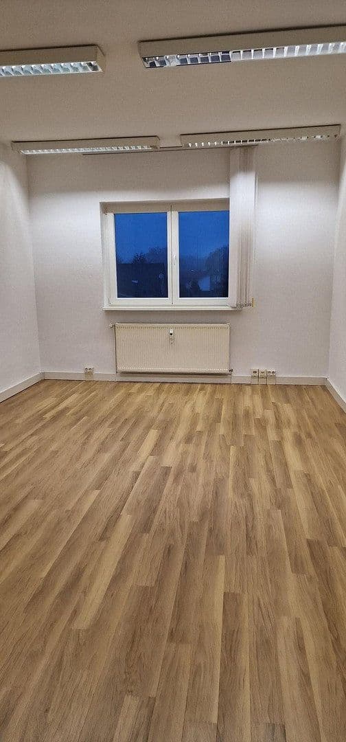 office to rent, 77 m², Berliner Strasse 109 B, Oranienburg, Brandenburg office to rent, 77 m², Berliner Strasse 109 B, Oranienburg, Brandenburg