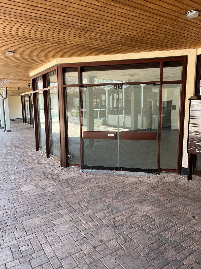 office to rent, 89 m², Kirchstraße 7, Bad Krozingen, Baden-Württemberg office to rent, 89 m², Kirchstraße 7, Bad Krozingen, Baden-Württemberg