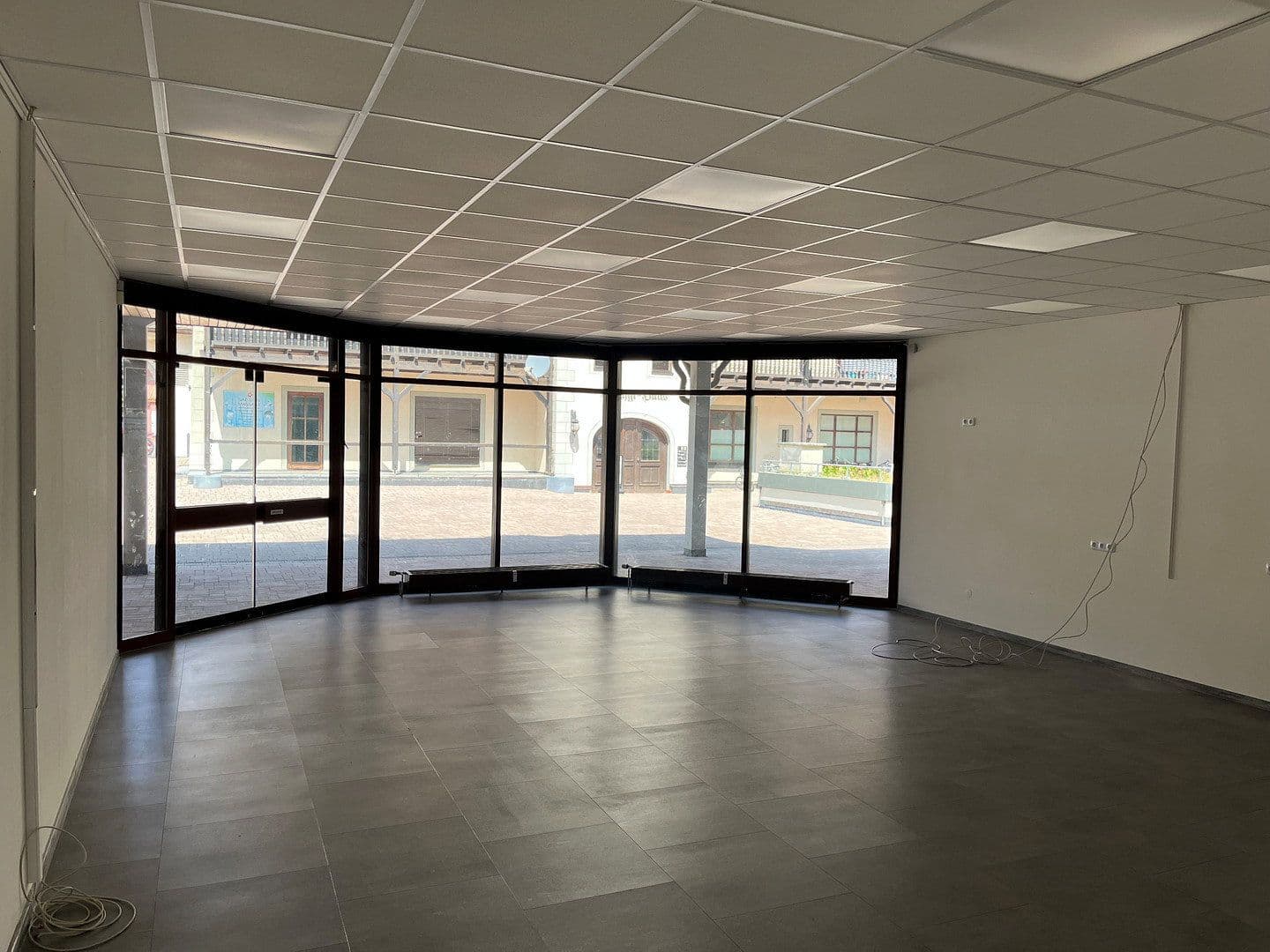 office to rent, 89 m², Kirchstraße 7, Bad Krozingen, Baden-Württemberg office to rent, 89 m², Kirchstraße 7, Bad Krozingen, Baden-Württemberg