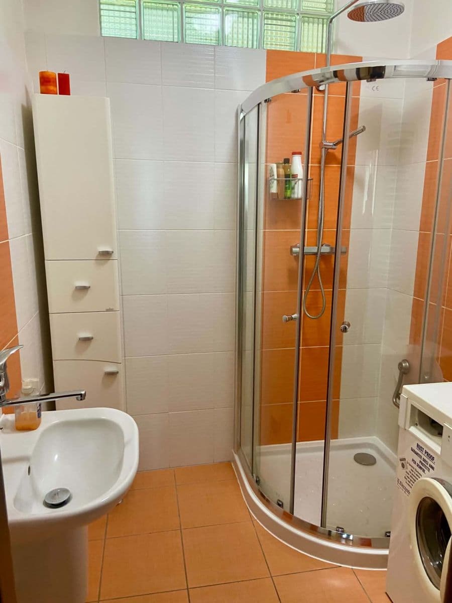 3 bedroom flat to rent, 77 m², Křimická, Plzeň, Plzeňský Region 3 bedroom flat to rent, 77 m², Křimická, Plzeň, Plzeňský Region