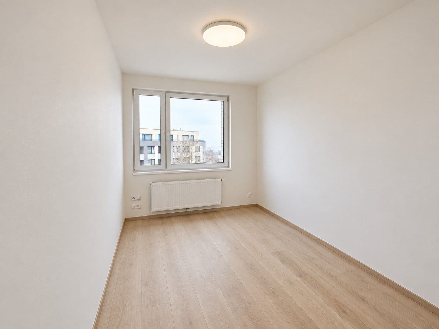 3 bedroom with open-plan kitchen flat to rent, 100 m², Gollové, Prague, Prague 3 bedroom with open-plan kitchen flat to rent, 100 m², Gollové, Prague, Prague