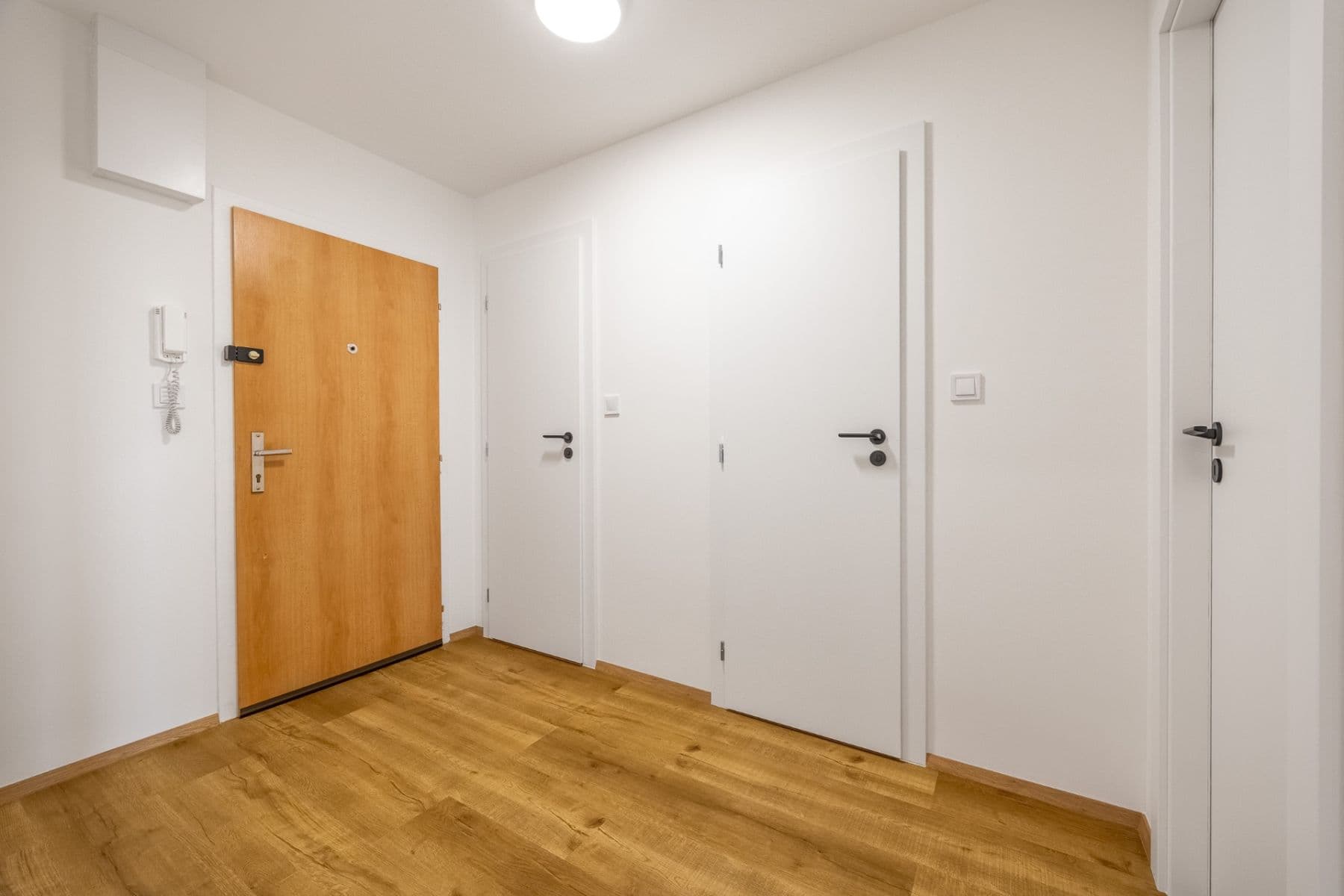 1 bedroom with open-plan kitchen flat for sale, 42 m², Bohumínská, Prague, Prague 1 bedroom with open-plan kitchen flat for sale, 42 m², Bohumínská, Prague, Prague