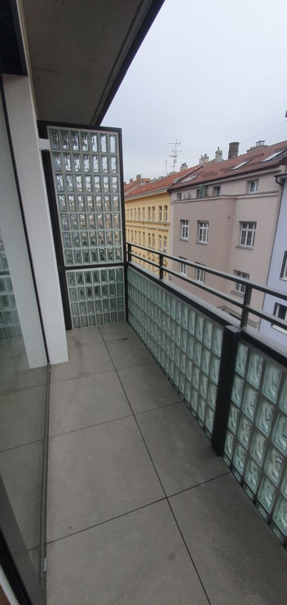 1 bedroom with open-plan kitchen flat to rent, 45 m², Příční, Brno, Jihomoravský Region 1 bedroom with open-plan kitchen flat to rent, 45 m², Příční, Brno, Jihomoravský Region