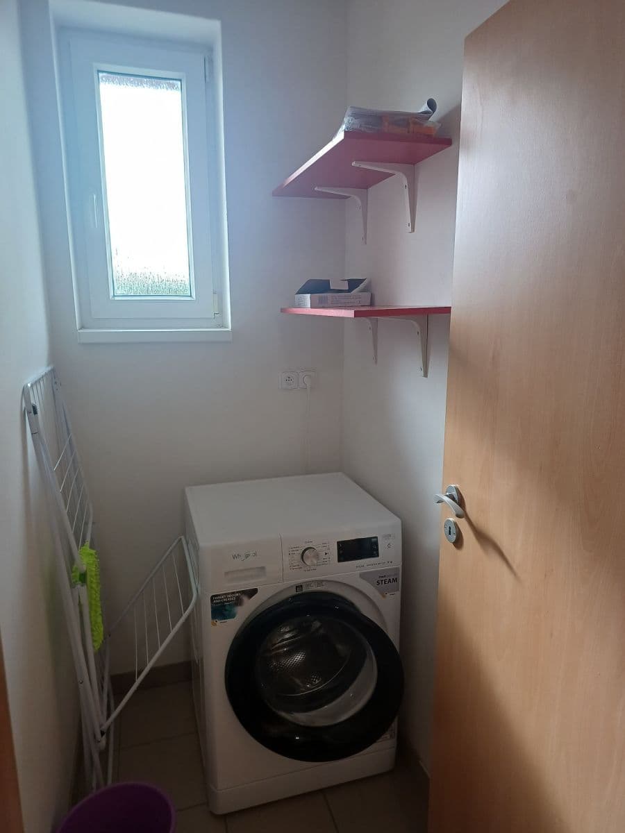 1 bedroom with open-plan kitchen flat to rent, 50 m², Svitavská, Prague, Prague 1 bedroom with open-plan kitchen flat to rent, 50 m², Svitavská, Prague, Prague
