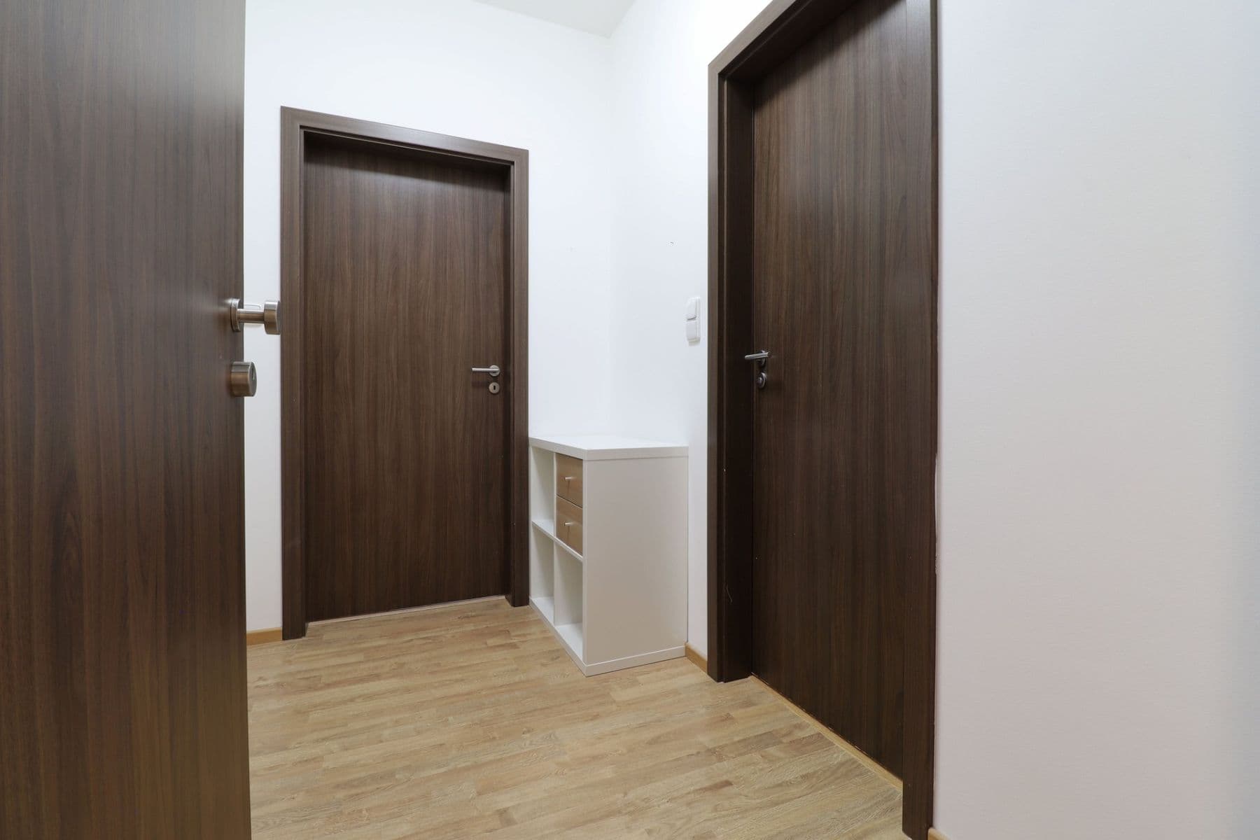 1 bedroom with open-plan kitchen flat to rent, 43 m², Makedonská, Prague, Prague 1 bedroom with open-plan kitchen flat to rent, 43 m², Makedonská, Prague, Prague