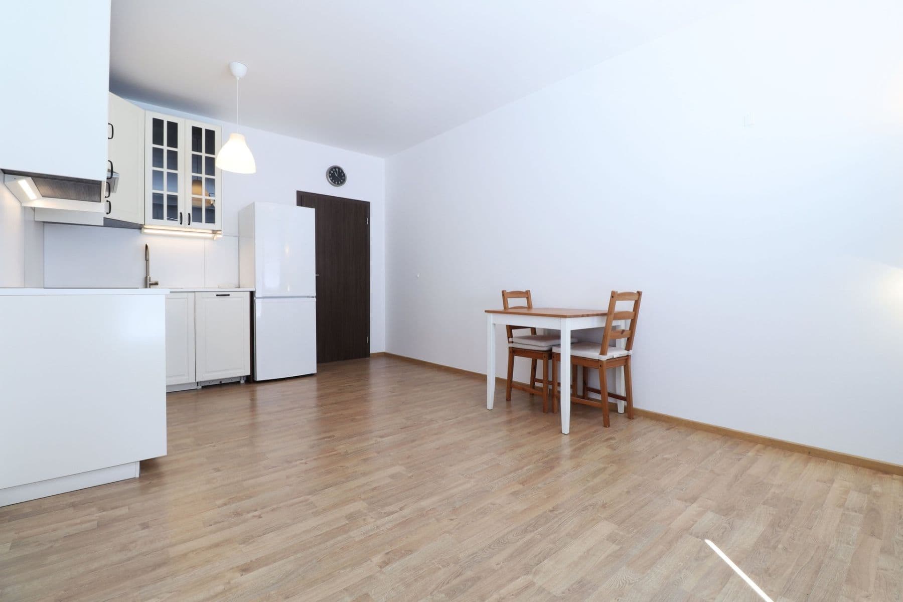 1 bedroom with open-plan kitchen flat to rent, 43 m², Makedonská, Prague, Prague 1 bedroom with open-plan kitchen flat to rent, 43 m², Makedonská, Prague, Prague