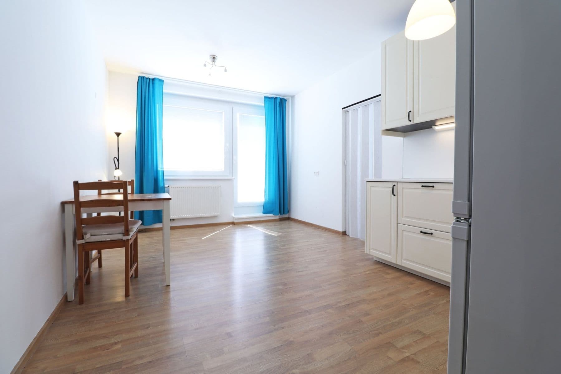1 bedroom with open-plan kitchen flat to rent, 43 m², Makedonská, Prague, Prague 1 bedroom with open-plan kitchen flat to rent, 43 m², Makedonská, Prague, Prague