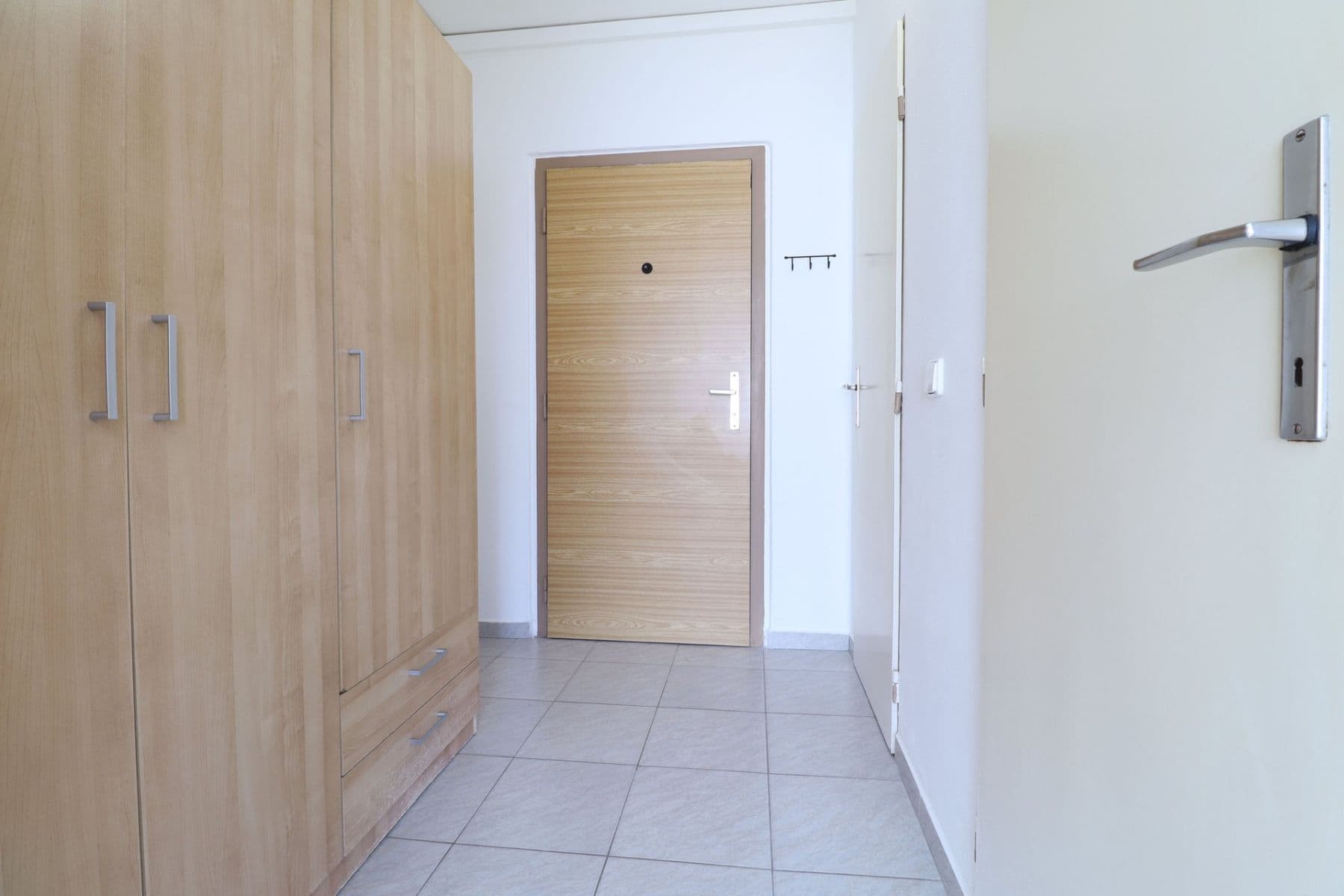 Studio flat to rent, 33 m², Vít. Nezvala, Kladno, Středočeský Region Studio flat to rent, 33 m², Vít. Nezvala, Kladno, Středočeský Region
