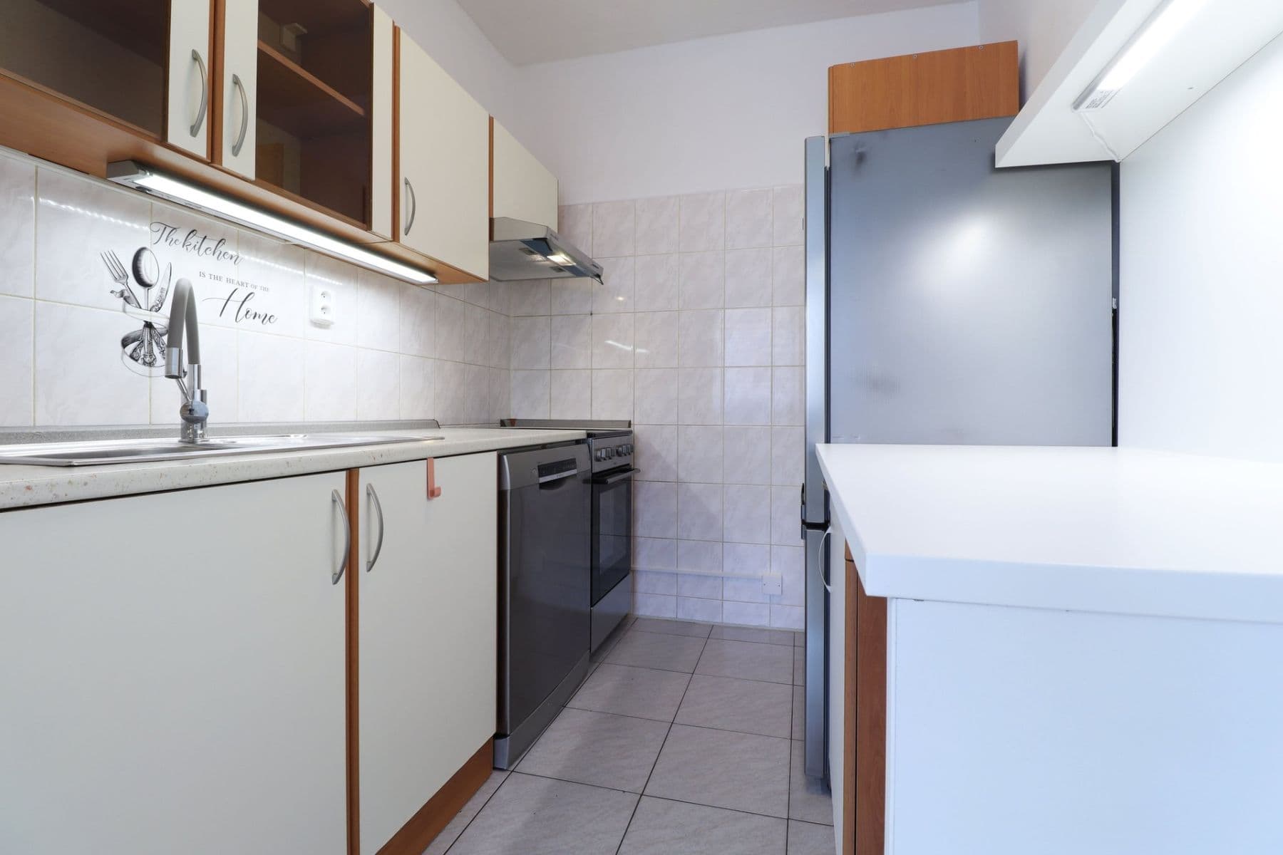 Studio flat to rent, 33 m², Vít. Nezvala, Kladno, Středočeský Region Studio flat to rent, 33 m², Vít. Nezvala, Kladno, Středočeský Region