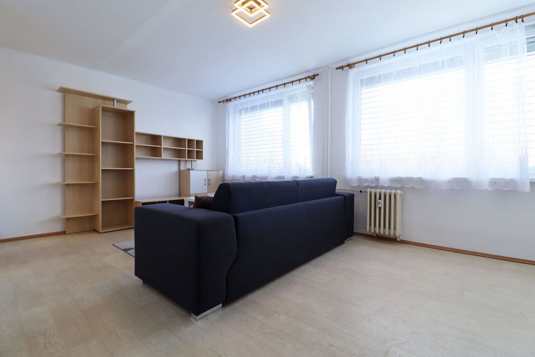Studio flat to rent, 33 m², Vít. Nezvala, Kladno, Středočeský Region Studio flat to rent, 33 m², Vít. Nezvala, Kladno, Středočeský Region