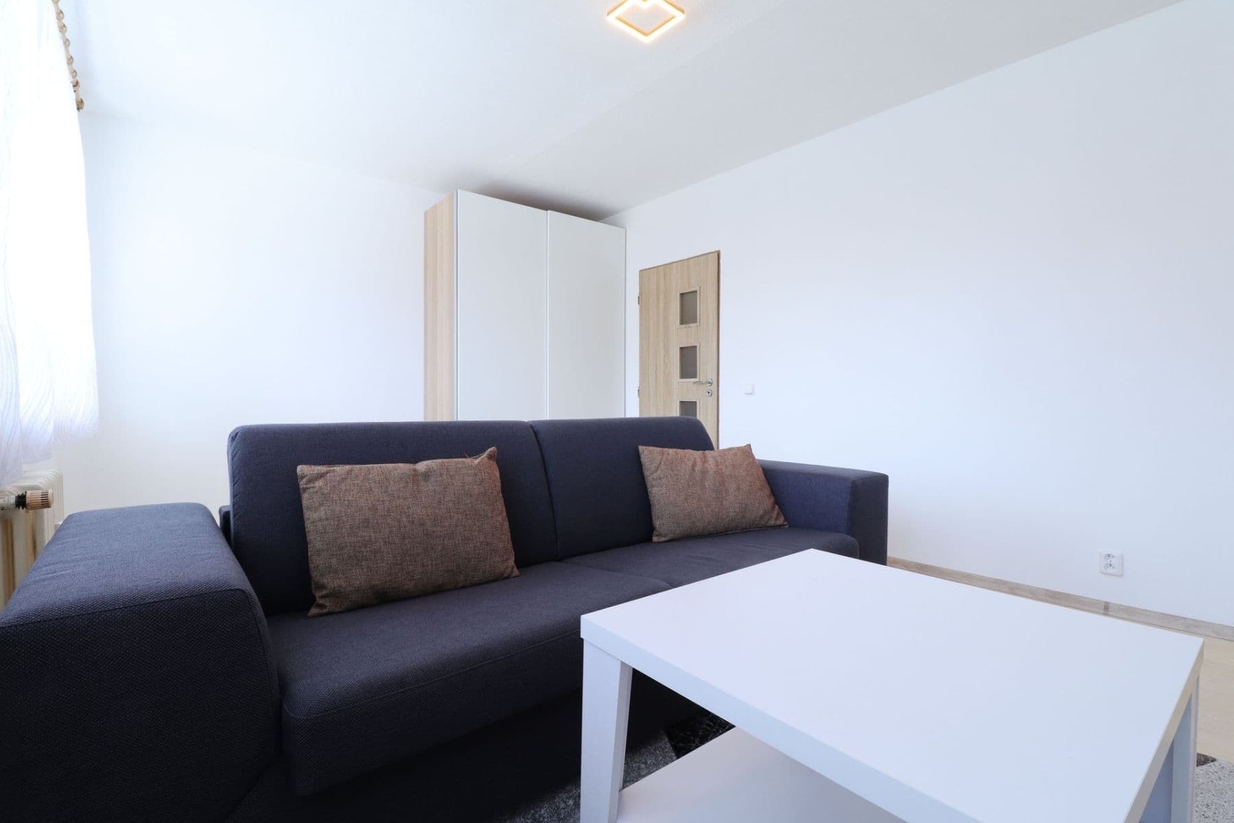 Studio flat to rent, 33 m², Vít. Nezvala, Kladno, Středočeský Region Studio flat to rent, 33 m², Vít. Nezvala, Kladno, Středočeský Region
