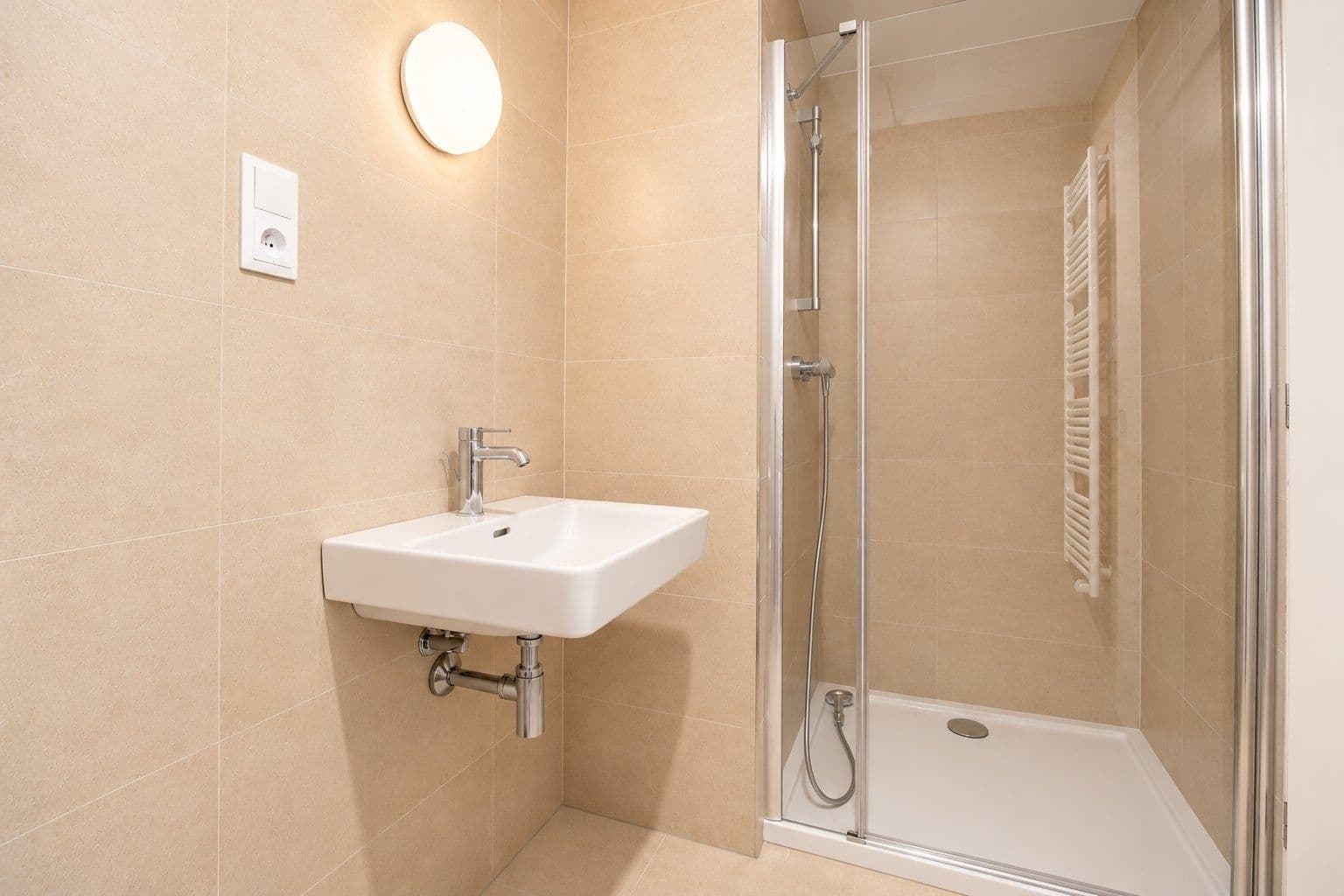 1 bedroom with open-plan kitchen flat to rent, 55 m², Drahobejlova, Prague, Prague 1 bedroom with open-plan kitchen flat to rent, 55 m², Drahobejlova, Prague, Prague