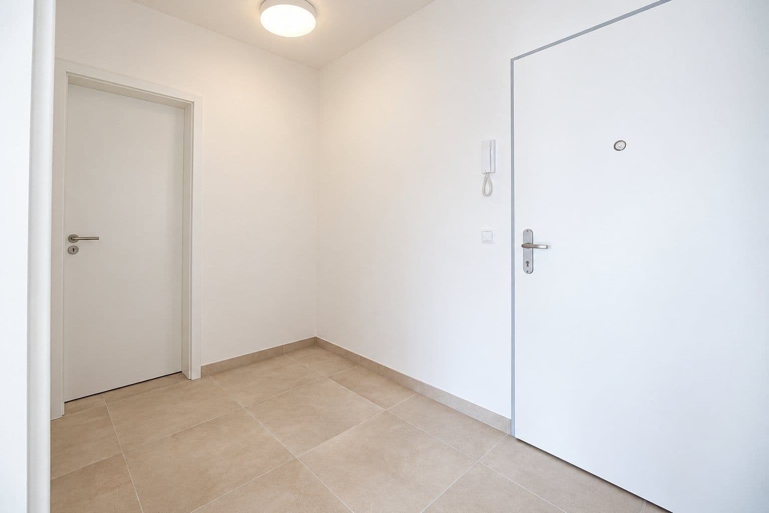 1 bedroom with open-plan kitchen flat to rent, 55 m², Drahobejlova, Prague, Prague 1 bedroom with open-plan kitchen flat to rent, 55 m², Drahobejlova, Prague, Prague