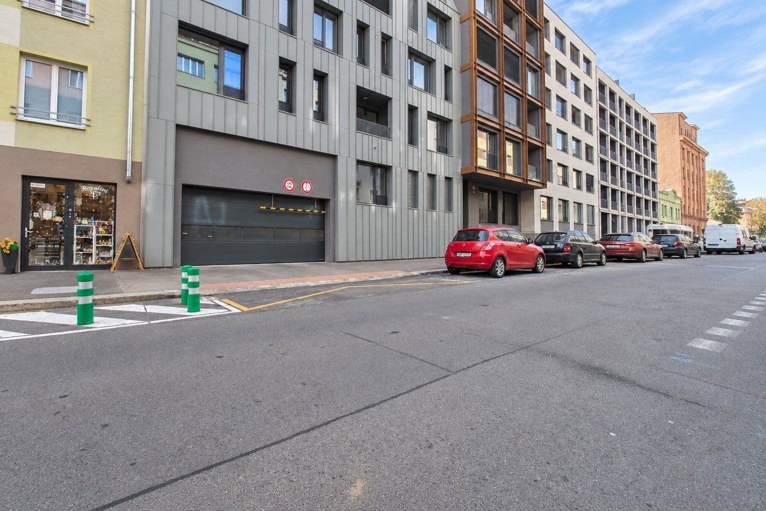 1 bedroom with open-plan kitchen flat to rent, 55 m², Drahobejlova, Prague, Prague 1 bedroom with open-plan kitchen flat to rent, 55 m², Drahobejlova, Prague, Prague