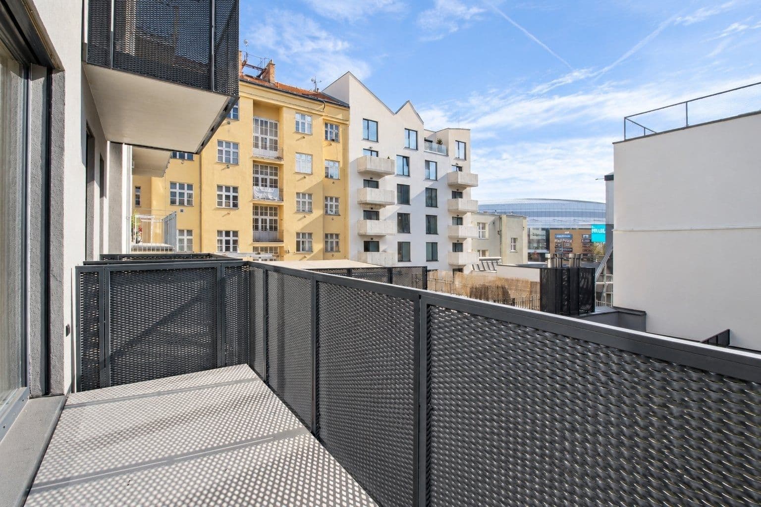 1 bedroom with open-plan kitchen flat to rent, 55 m², Drahobejlova, Prague, Prague 1 bedroom with open-plan kitchen flat to rent, 55 m², Drahobejlova, Prague, Prague