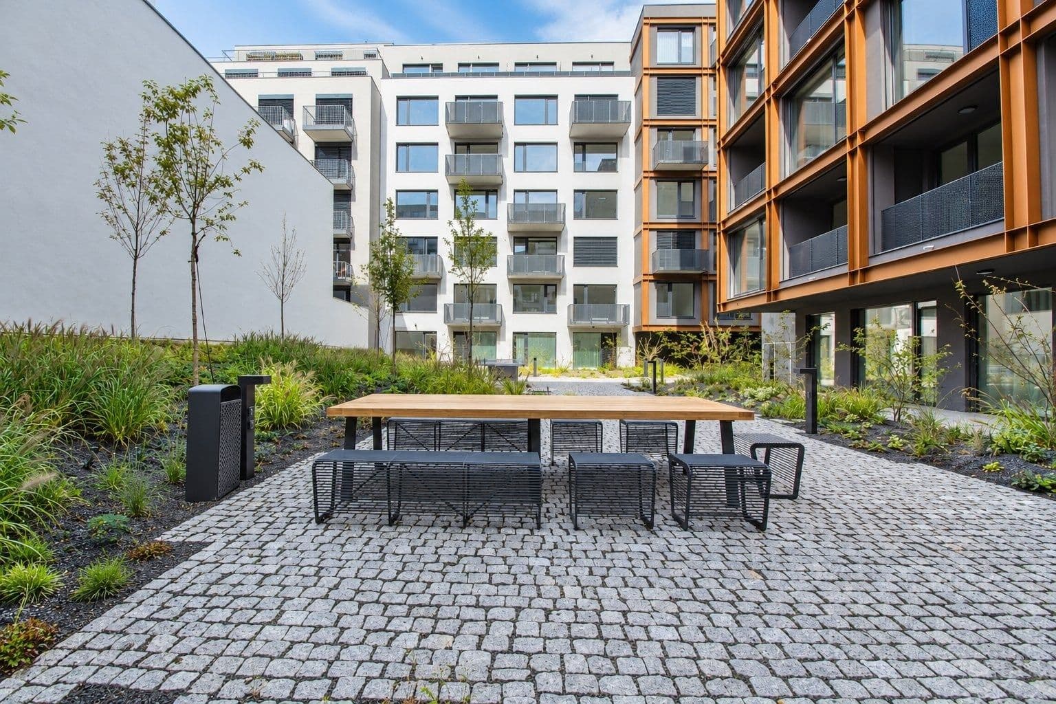 1 bedroom with open-plan kitchen flat to rent, 55 m², Drahobejlova, Prague, Prague 1 bedroom with open-plan kitchen flat to rent, 55 m², Drahobejlova, Prague, Prague