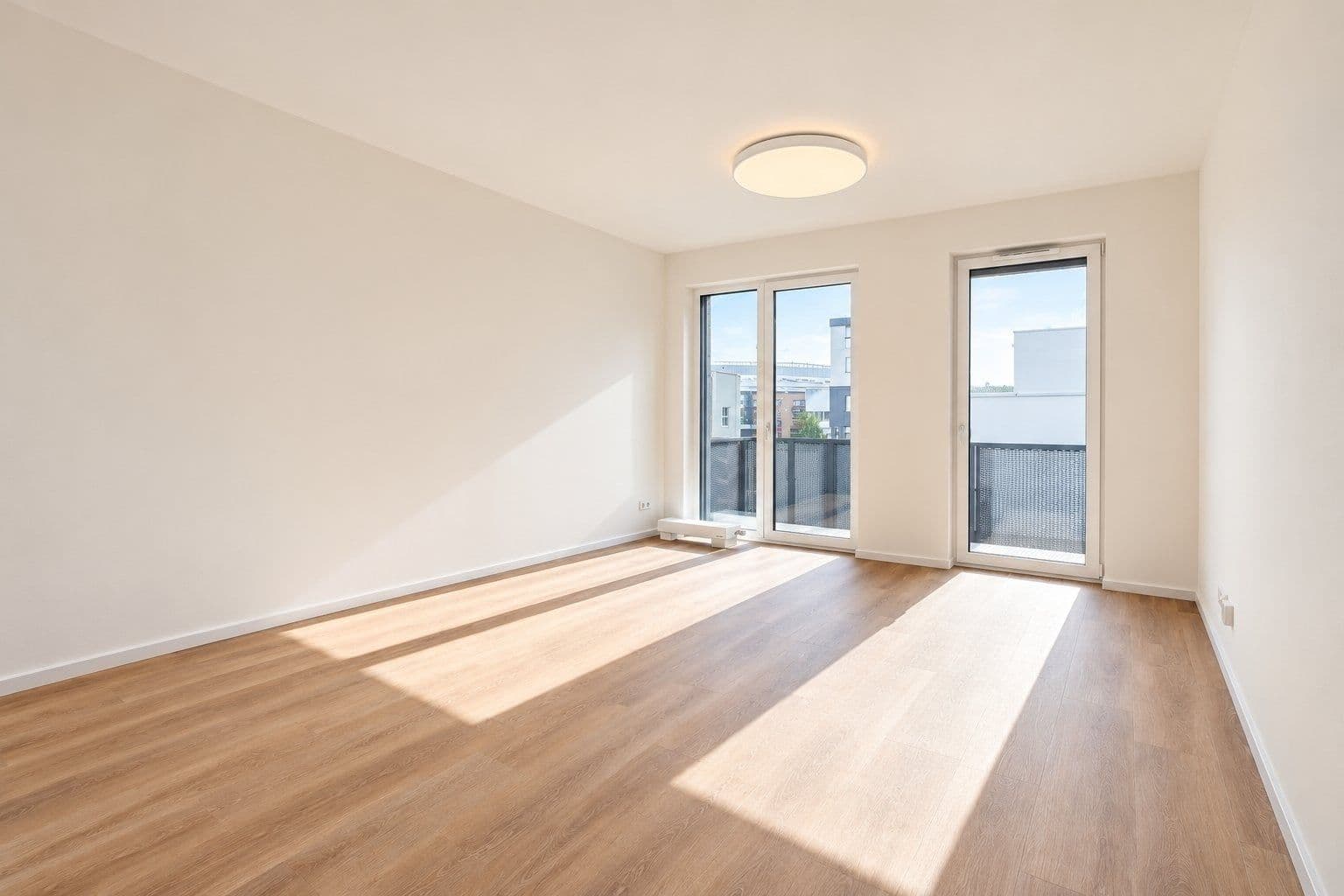 1 bedroom with open-plan kitchen flat to rent, 55 m², Drahobejlova, Prague, Prague 1 bedroom with open-plan kitchen flat to rent, 55 m², Drahobejlova, Prague, Prague