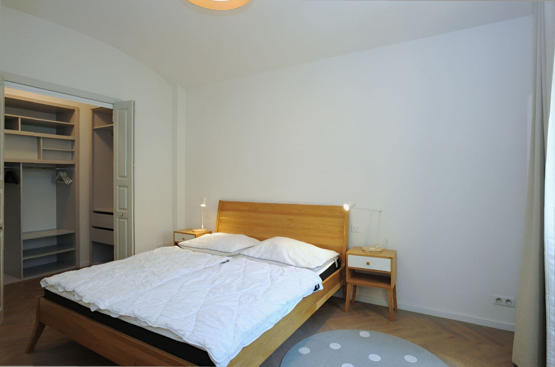 1 bedroom with open-plan kitchen flat to rent, 84 m², Žatecká, Prague, Prague 1 bedroom with open-plan kitchen flat to rent, 84 m², Žatecká, Prague, Prague