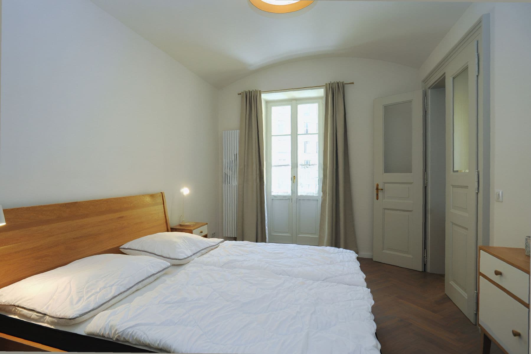 1 bedroom with open-plan kitchen flat to rent, 84 m², Žatecká, Prague, Prague 1 bedroom with open-plan kitchen flat to rent, 84 m², Žatecká, Prague, Prague