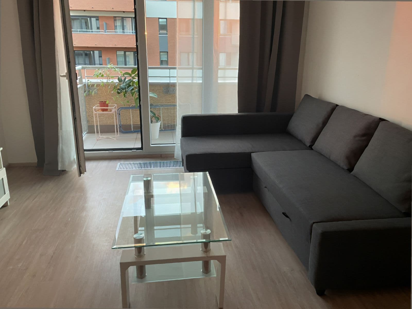 1 bedroom with open-plan kitchen flat to rent, 64 m², K Metru, Prague, Prague 1 bedroom with open-plan kitchen flat to rent, 64 m², K Metru, Prague, Prague