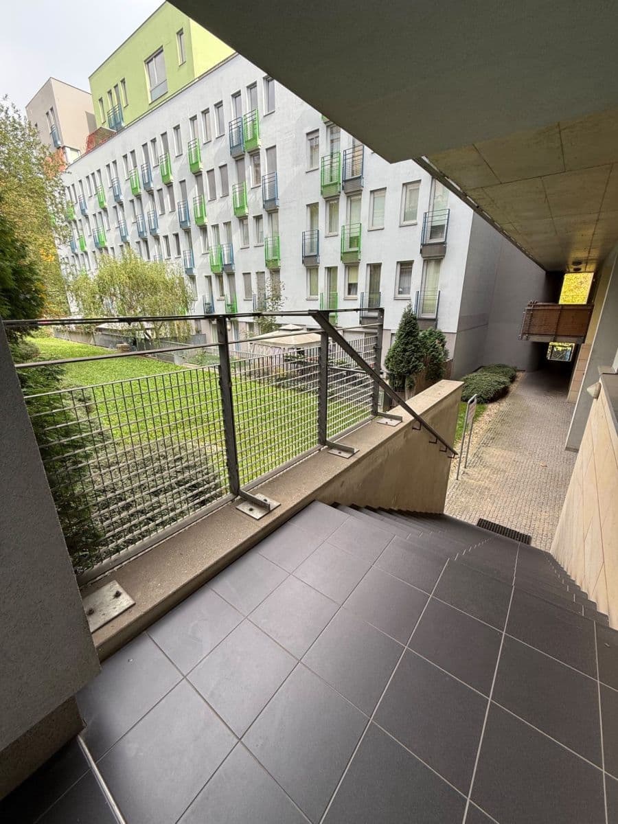 office to rent, 140 m², Astlova, Prague, Prague office to rent, 140 m², Astlova, Prague, Prague