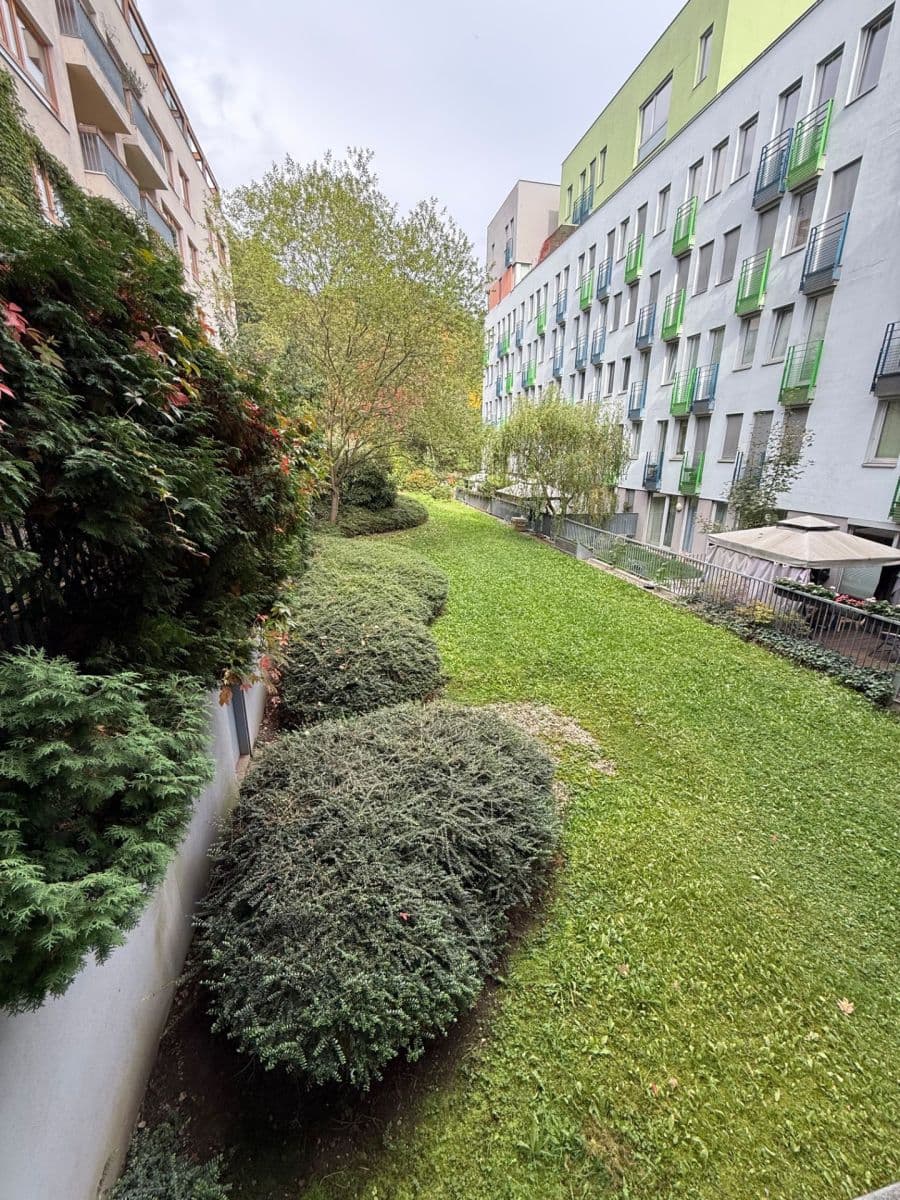 office to rent, 140 m², Astlova, Prague, Prague office to rent, 140 m², Astlova, Prague, Prague