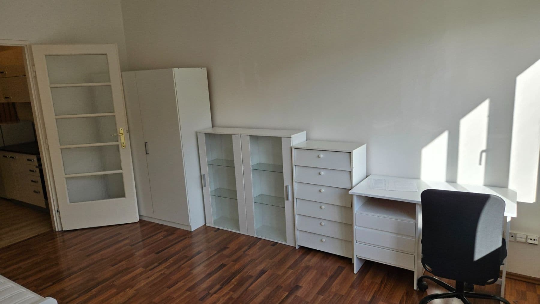 Studio flat to rent, 30 m², Vrchlického, Prague, Prague Studio flat to rent, 30 m², Vrchlického, Prague, Prague